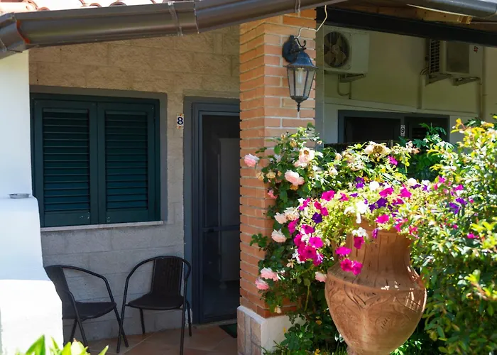 Oda ve Kahvaltı L'anfora 4*